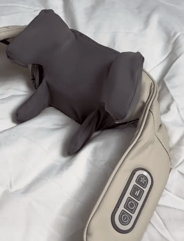 GlowTech™ Kneading Massager (Shoulder and Neck) – مدلك عجن للكتف والرقبة